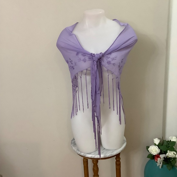 Pretty Mauve Embroidered Semi-sheer Shawl One Size - Picture 8 of 13